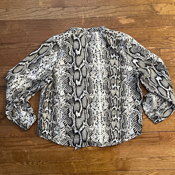 Women’s Snake SkinTop - Picture 2 of 5